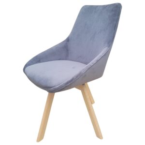Grauer Samtstuhl mit natürlichen Holzbeinen, ideal platziert in einem modern gestalteten Esszimmer